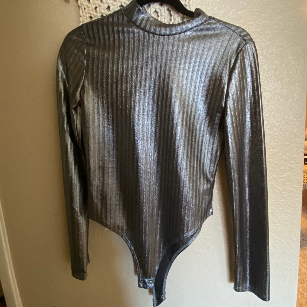Long sleeves turtle neck bodysuit